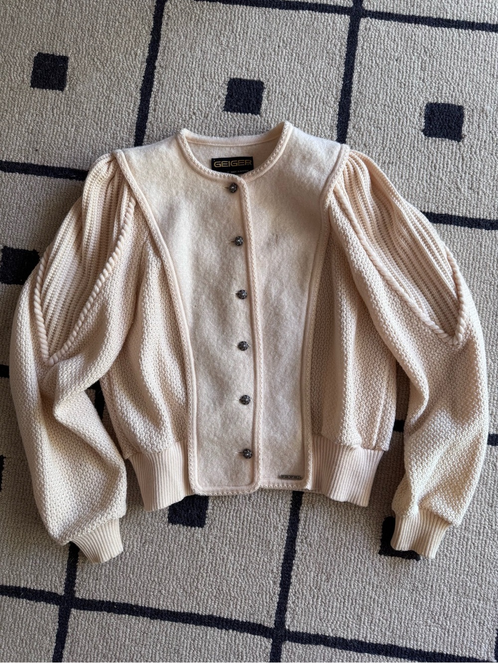 Vintage Geiger Austria puff / balloon sleeve cropped wool cardigan sweater